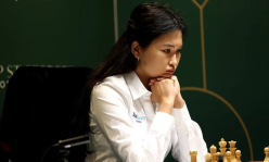 Асаубаева идет в топ-5 за три тура до финиша Турнира претенденток