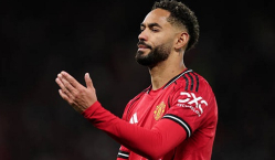 «Манчестер Юнайтед» дома проиграл аутсайдеру АПЛ