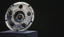 Трофей Бундеслиги Германии обновили перед новыми чемпионами