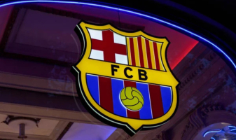 Казахстанский футболист подписал контракт с «Барселоной»