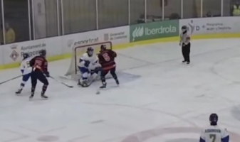 Сборная Казахстана проиграла Нидерландам на женском ЧМ-2026 по хоккею