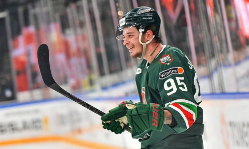 В плей-офф КХЛ побит многолетний рекорд казахстанца из «Барыса». Видео