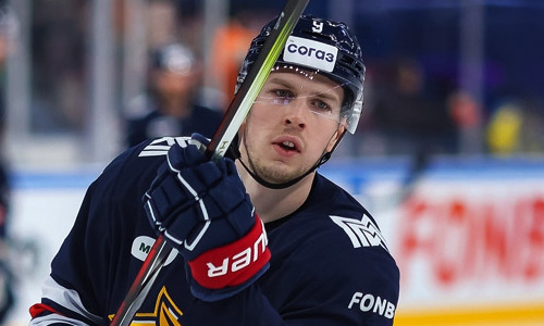 Хоккеист сборной Казахстана помог клубу выйти в четвертьфинал Кубка Гагарина