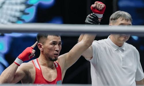 Казахстан превосходит Узбекистан на ЧА-2026 по боксу