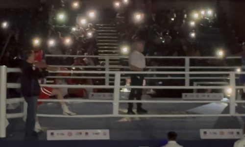 Свет отключили на ЧА-2026 по боксу с участием Казахстана
