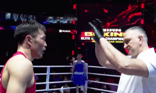 Видео полного боя Сабыржана Аккалыкова с тремя нокдаунами за финал ЧА-2026