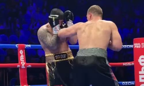Видео нокаута уроженца Казахстана Артура Манна в бою за титул WBA