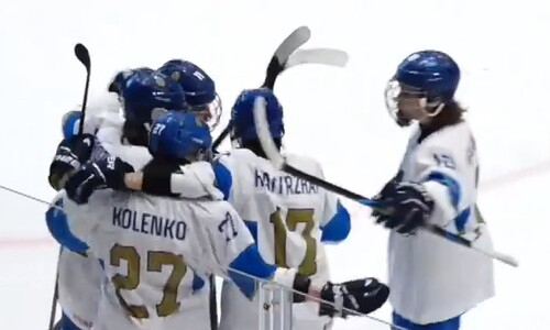 Казахстан обыграл Венгрию на старте юношеского чемпионата мира по хоккею