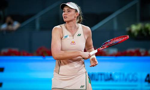 Елена Рыбакина вышла на корт с Кори Гауфф в Мадриде. Видео