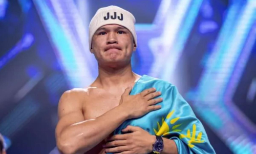 Тренер Акишев оценил шансы Жаксыгулулы завоевать чемпионский пояс