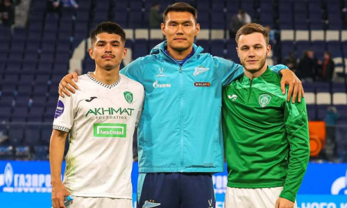 Алип, Кенжебек и Самородов встретились после матча в РПЛ. Видео