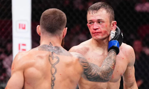 Бекзат Алмахан объяснил поражение Александру Топурии