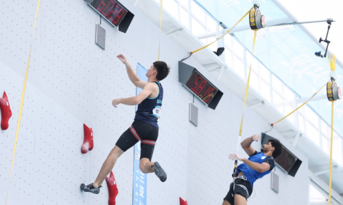 Три команды Казахстана вышли в 1/8 финала пляжной Азиады по скалолазанию