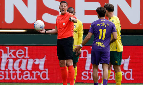 В Нидерландах могут переиграть 133 матча чемпионата