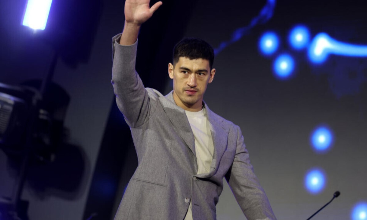 «Ближе к советской школе бокса». В России оценили соперника Дмитрия Бивола