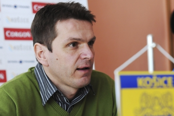 Ездил на Евро, работал в Кыргызстане и был уволен после матча с Казахстаном. Кого «Актобе» выбрал новым главным тренером