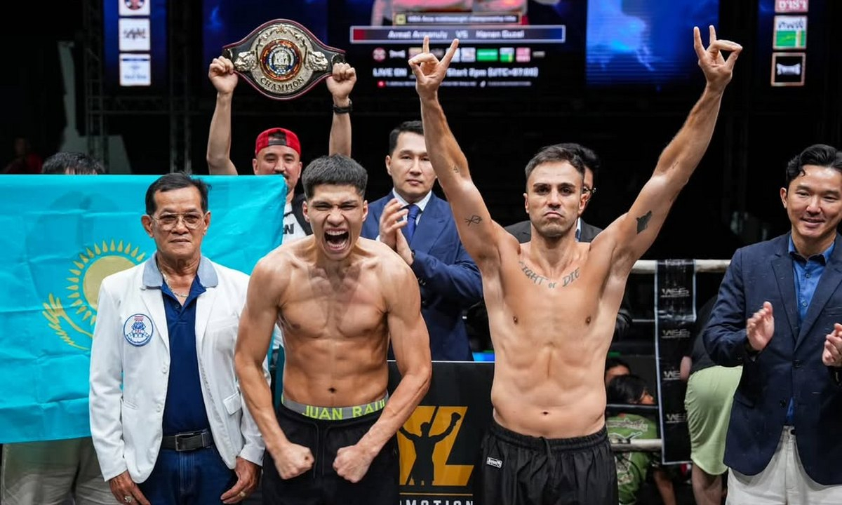 Боксёр из Казахстана сделал вес перед титульным боем с непобеждённым соперником