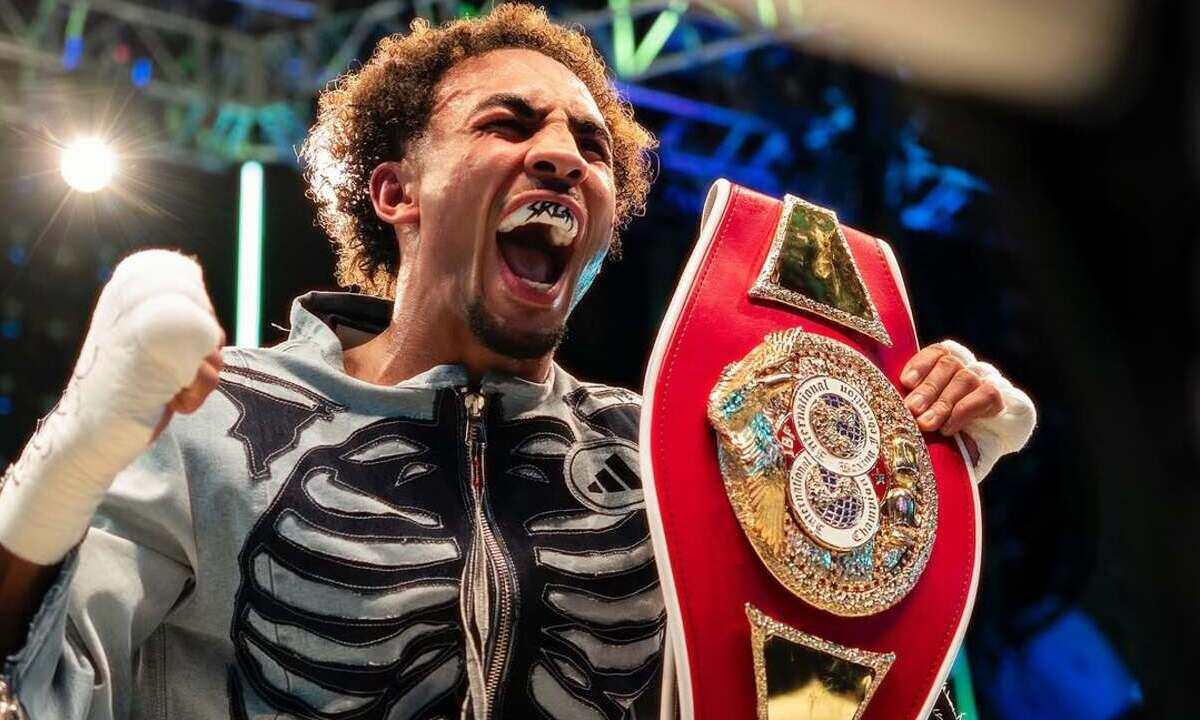 Звезда мирового бокса обратился к таланту сборной Казахстана