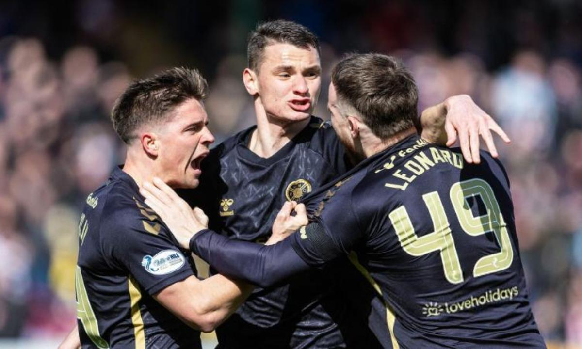 В Шотландии дали оценку Исламу Чеснокову и оценили шансы его клуба на титул