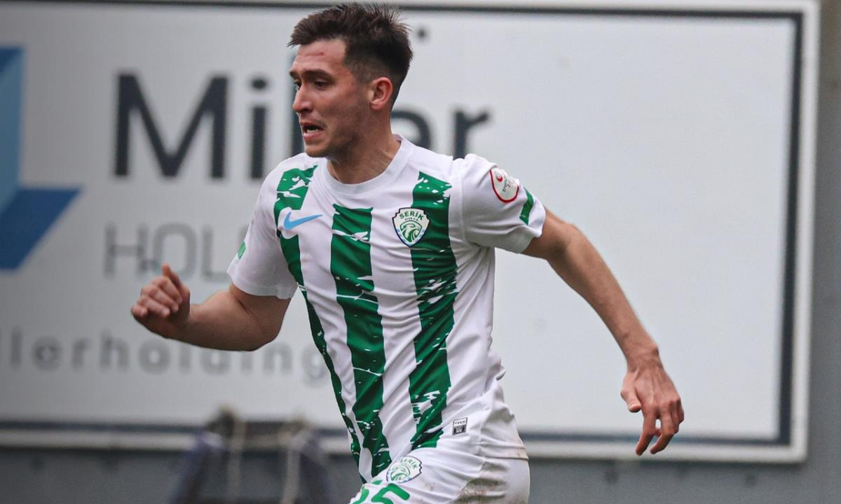 Казахстанский футболист получил оценку за матч в турецкой лиге