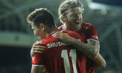 Фоторепортаж с матча Премьер-Лиги «Актобе» — «Каспий» 1:0