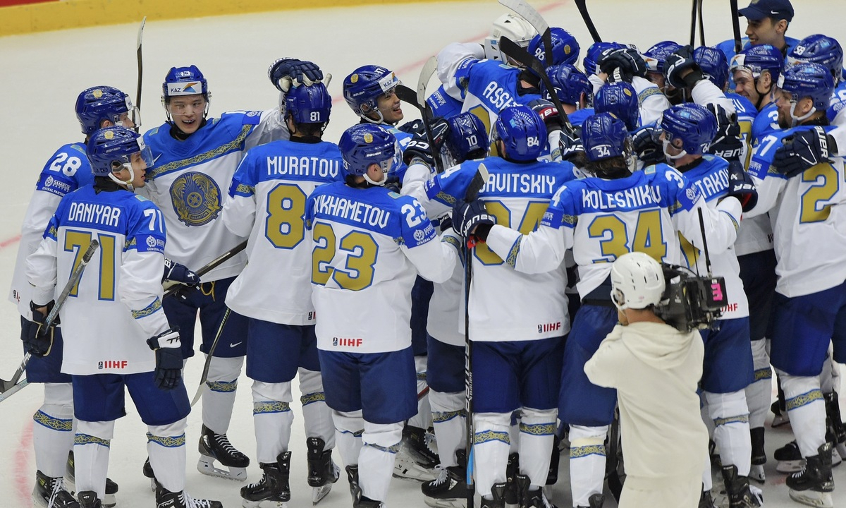Казахстан представил состав на чемпионат мира по хоккею