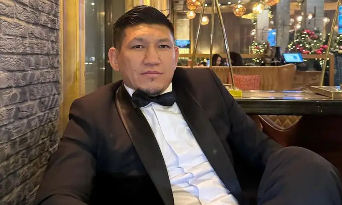 Куат Хамитов показал, как отмечает Новый год в Таиланде. Видео