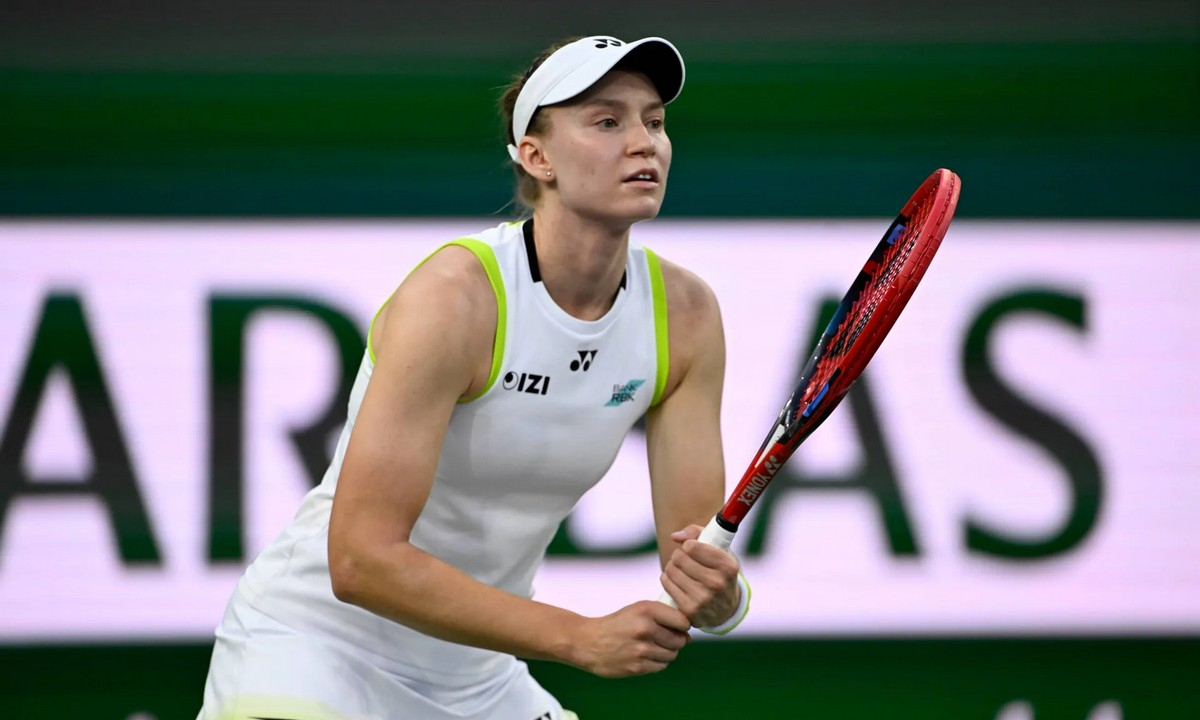 Елена Рыбакина высказалась в поддержку музыки на корте