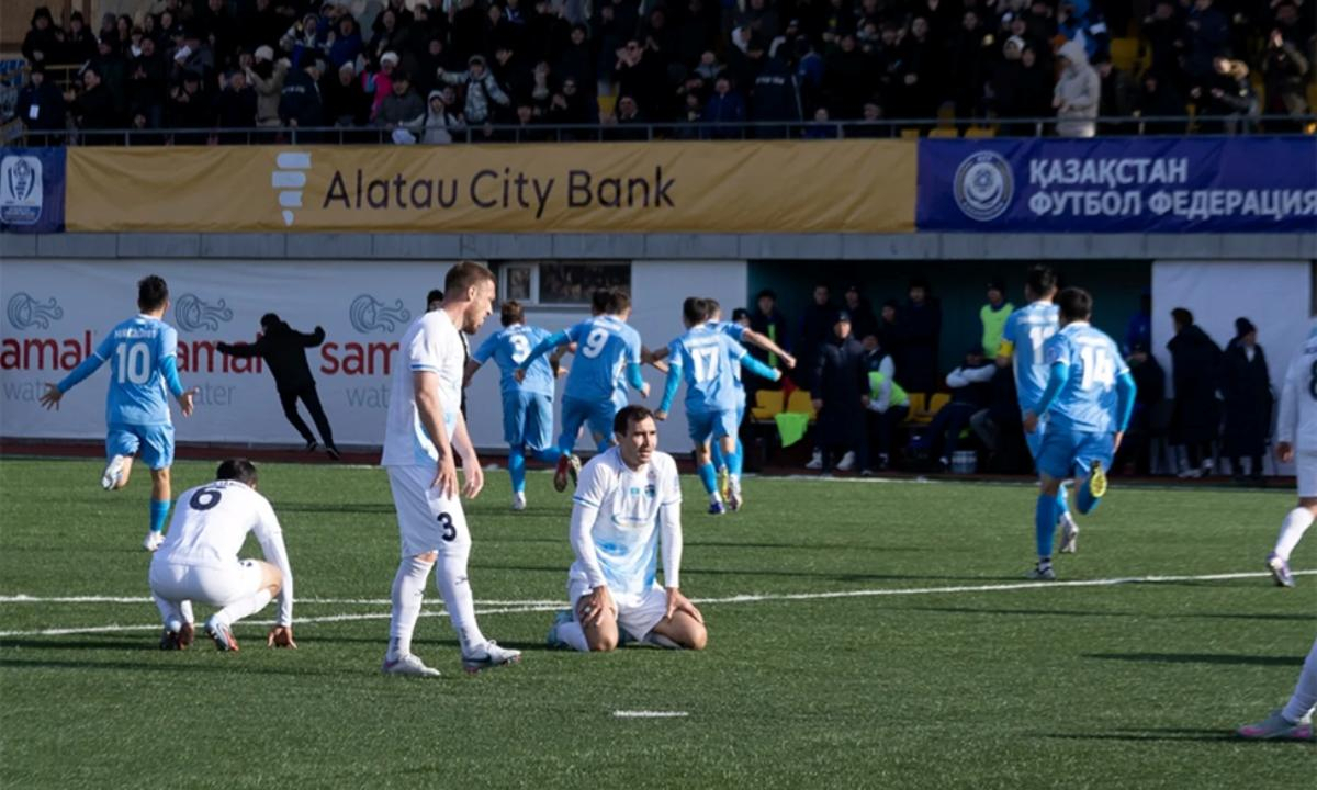 «Тобол» с двумя очками, звёзды молчат, а «Окжетпес» тащит концовки. Главные сенсации старта КПЛ-2026