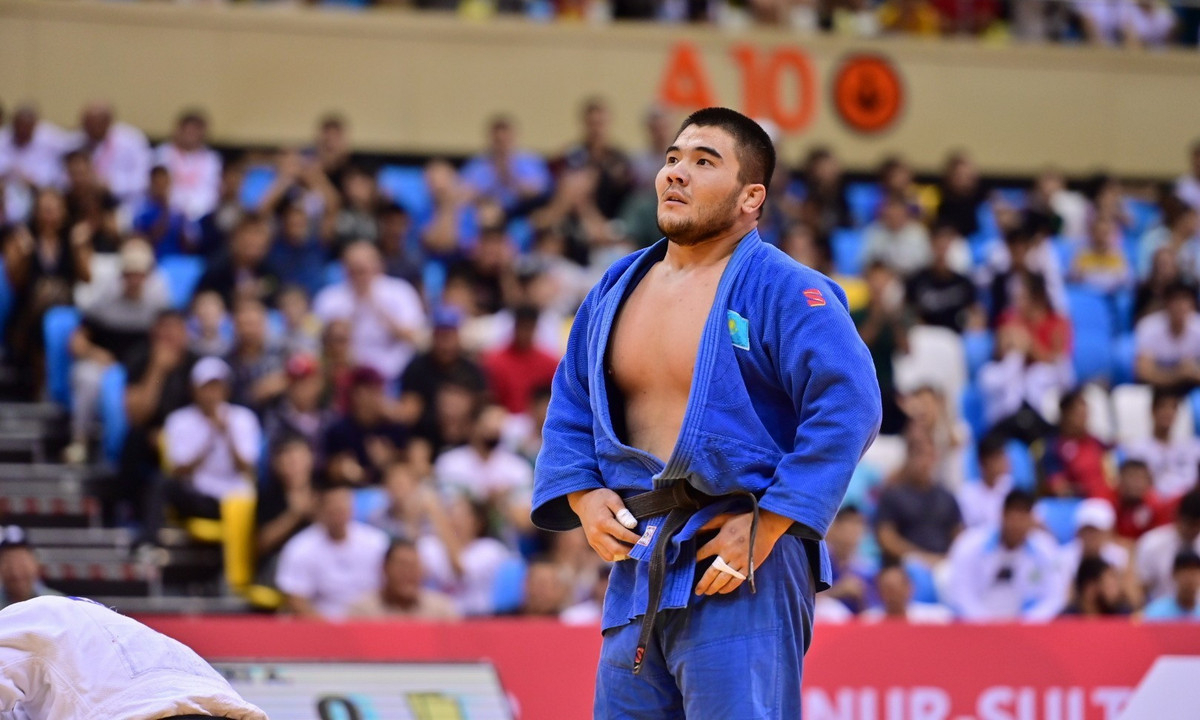 Казахстанский дзюдоист Нурлыхан Шархан вышел в полуфинал чемпионата Азии