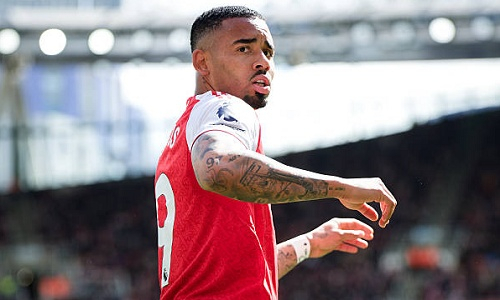 Габриэл Жезус ответил на провокацию фаната во время матча «Манчестер Сити» — «Арсенал». Видео