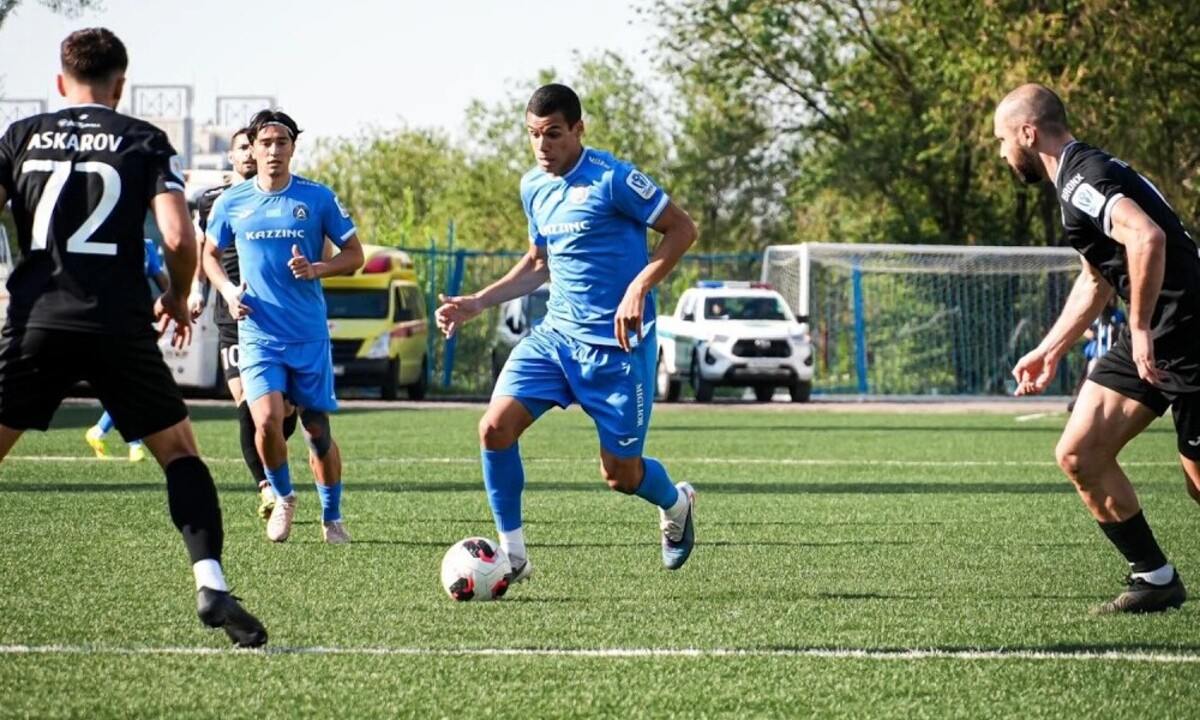 Видеообзор матча Премьер-Лиги «Алтай» — «Женис» 0:0