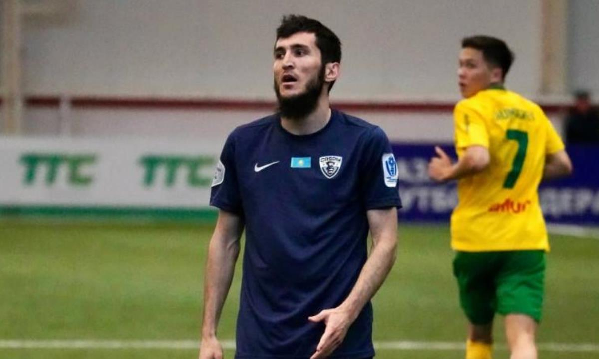 «Бейся за Актау». Наставник «Каспия» оценил игру Умаева и сообщил о потерях