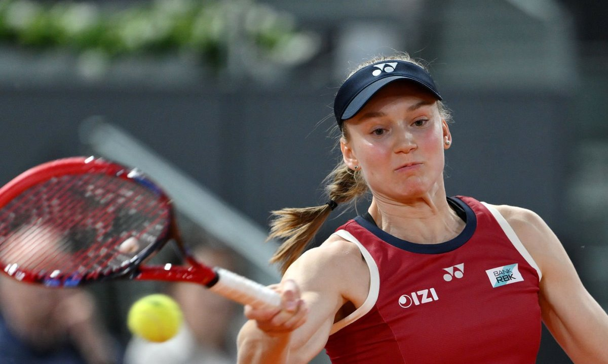 ИИ назвал победительницу матча Елена Рыбакина — Анастасия Потапова