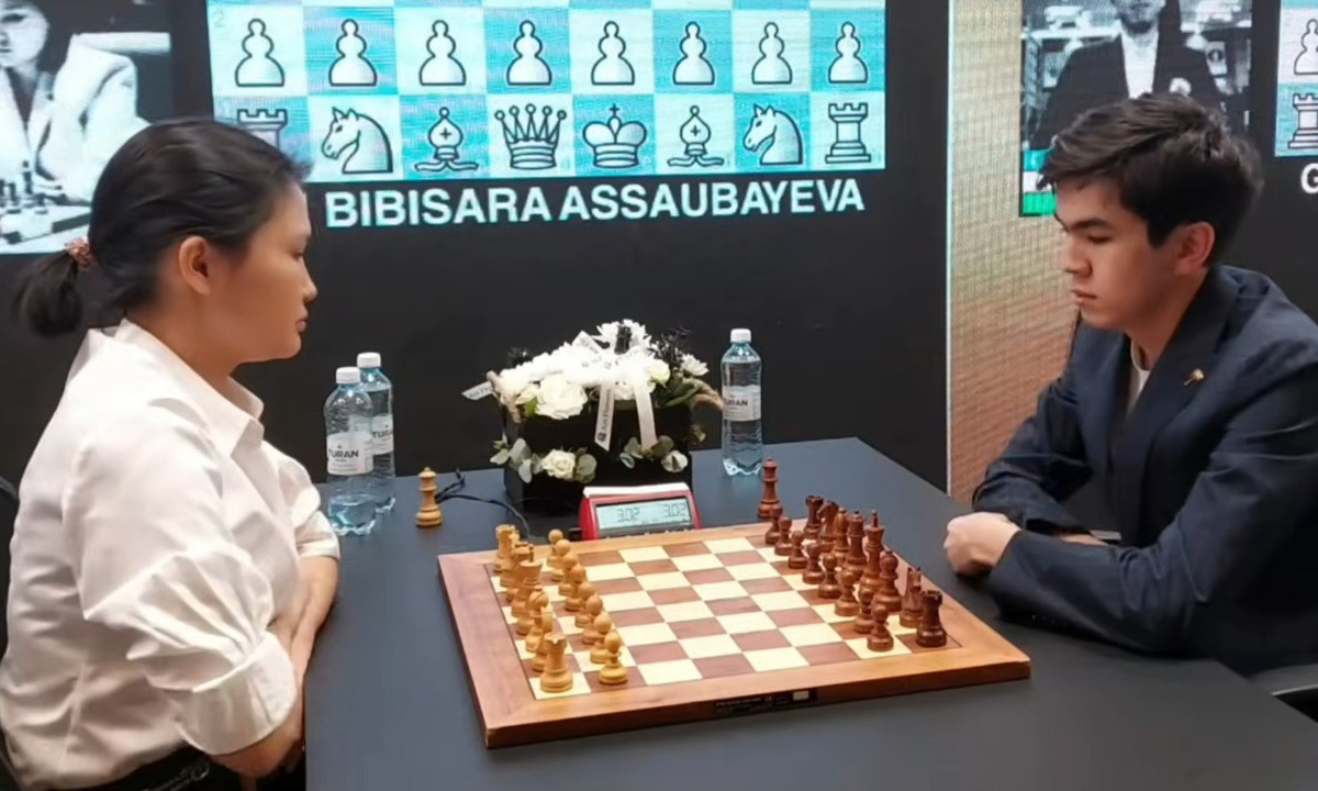 Бибисара Асаубаева проиграла Жавохиру Синдарову в блице. Видео