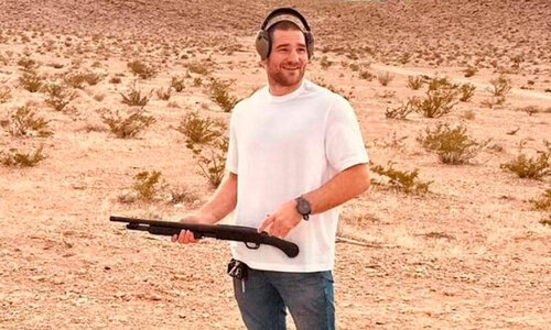 «Схлопочешь пулю». Стрикленд обратился к Царукяну