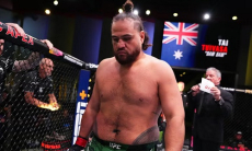 Тай Туиваса проиграл седьмой бой подряд в UFC
