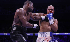 Дюбуа встал после двух нокдаунов и нокаутировал Уордли в бою за титул WBO