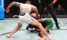 Австралийский боец Мэттьюз одержал уверенную победу на турнире UFC в Макао