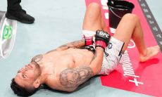 UFC признал бой главного карда Макао несостоявшимся после удара в пах. Видео