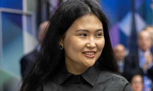 Бибисара Асаубаева вышла в лидеры турнира Norway Chess Women-2026
