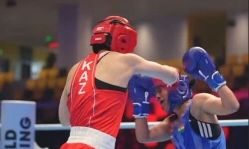 Казахстан получил третий финал на юниорском ЧА-2026 по боксу