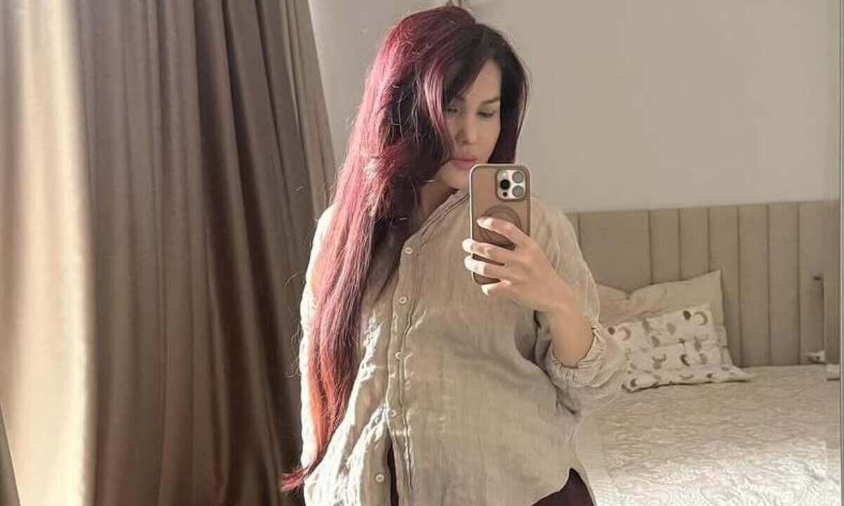 Жена Шавката Рахмонова показала новорожденного ребенка и раскрыла имя. Фото