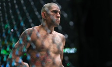 Сирил Ган отправил в нокаут Алекса Перейру и стал чемпионом UFC