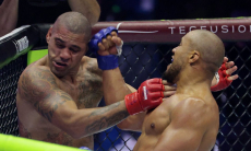 Видео полного боя Алекс Перейра — Сирил Ган с нокаутом на турнире UFC в Белом доме