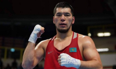 Айбек Оралбай с нокдауном вышел в финал Кубка мира по боксу