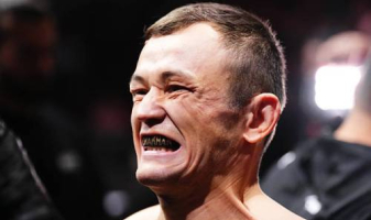 Бекзат Алмахан потерпел третье поражение в UFC