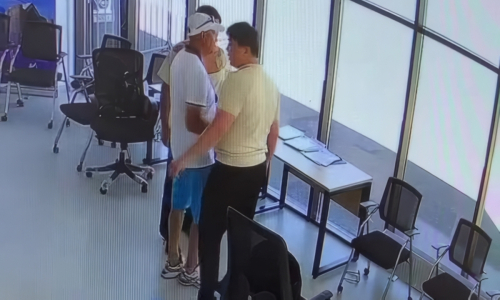 Директор Федерации гребного спорта РК побил тренера ДЮСШ. Видео