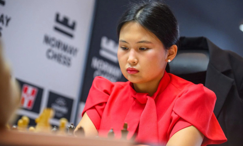 Асаубаева сыграла вничью с действующей чемпионкой мира на ЧМ-2026 ФИДЕ