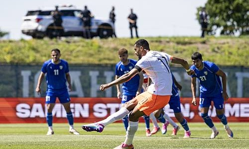 Со счётом 1:0 завершился первый тайм матча Нидерланды — Узбе